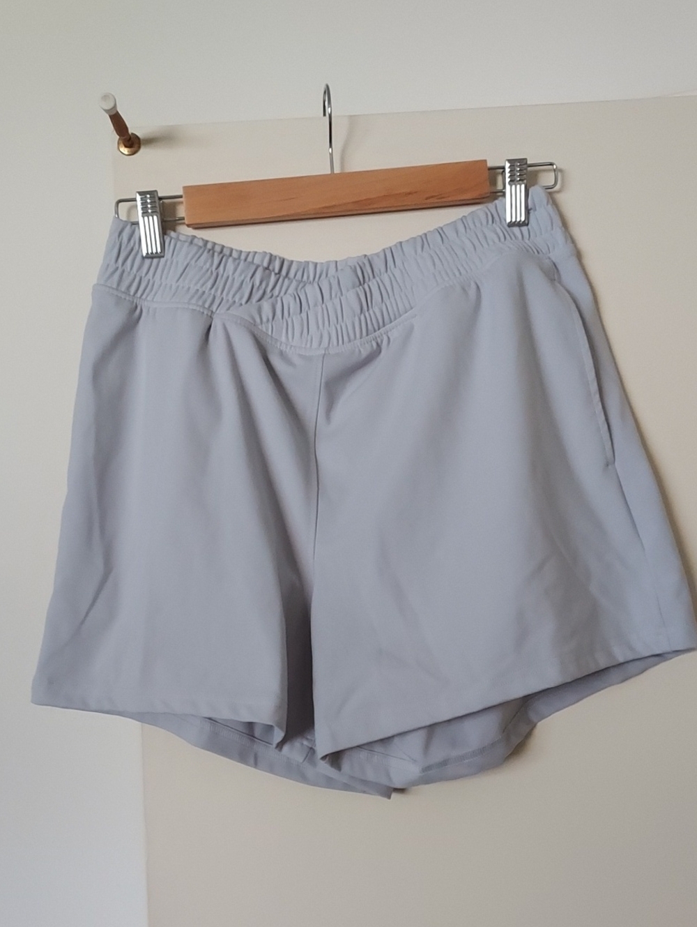 Yogalicious Light Gray Women’s Elastic-Waist Active Shorts
